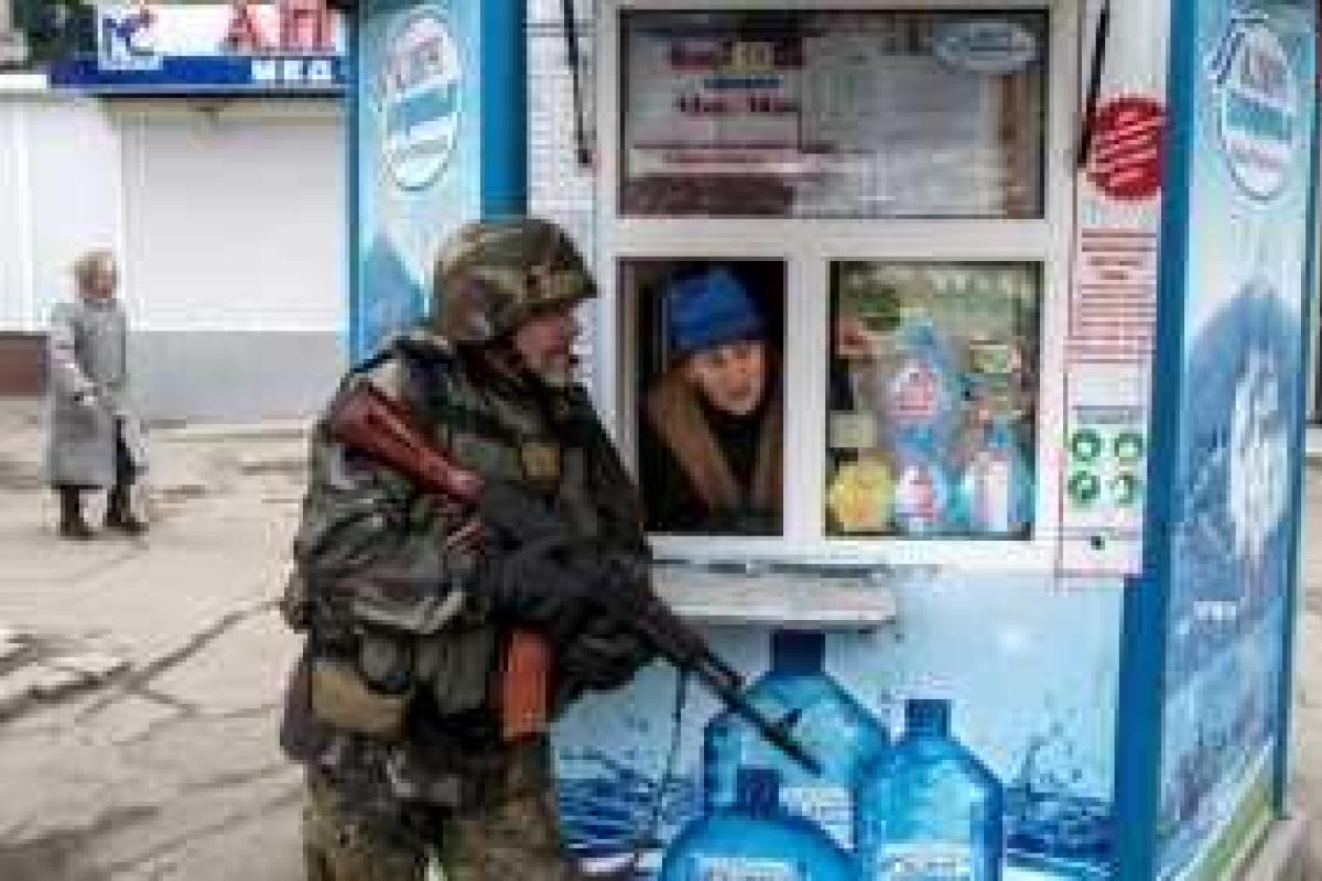 Реалии "освобожденных Россией" территорий: цены растут, пенсии и выплаты в рублях обесцениваются Реалии "освобожденных Россией" территорий: цены растут, пенсии и выплаты в рублях обесцениваются