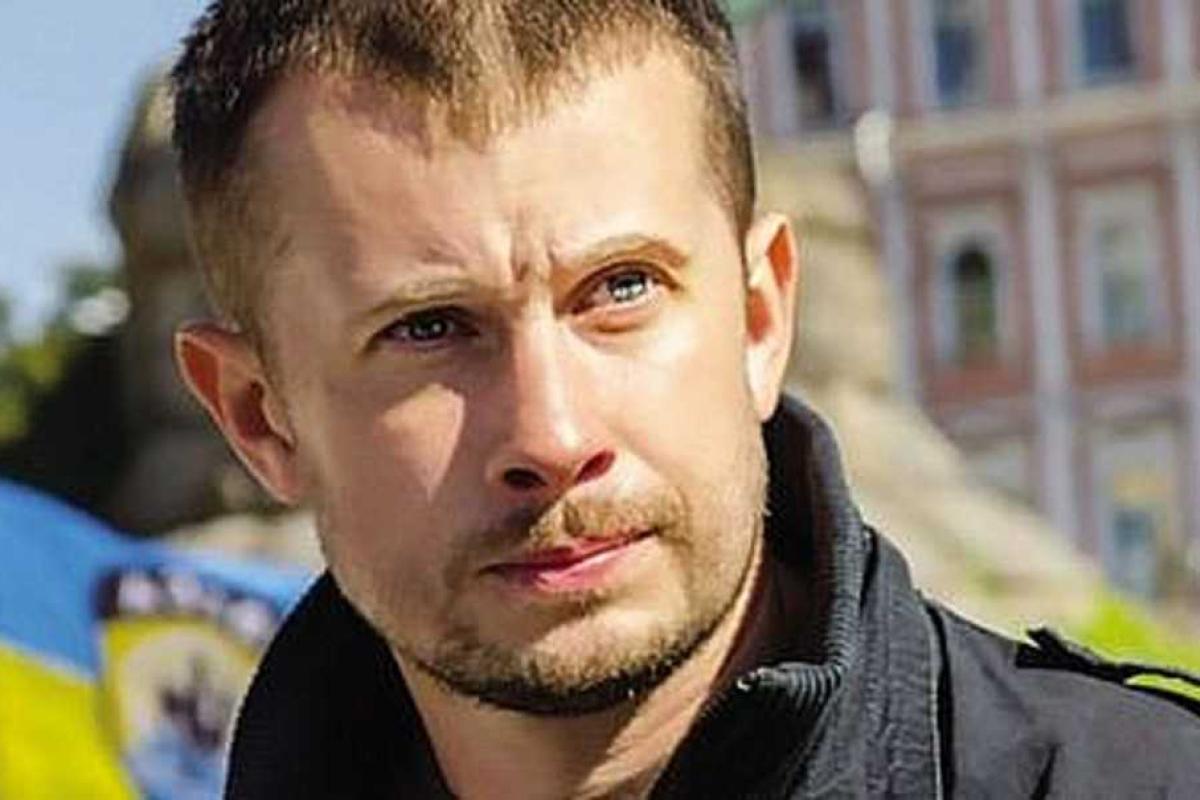 Белецкий: зачем Генштаб убирает с передовой боеспособных и мотивированных бойцов "Азова"? Белецкий: зачем Генштаб убирает с передовой боеспособных и мотивированных бойцов "Азова"?