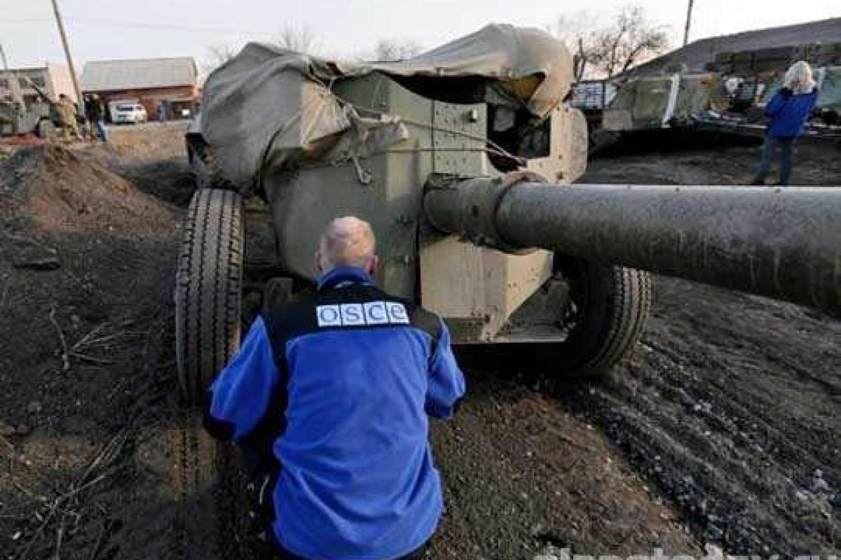 ОБСЕ зафиксировала тяжелое вооружение в местах хранения оружия боевиков "ДНР"