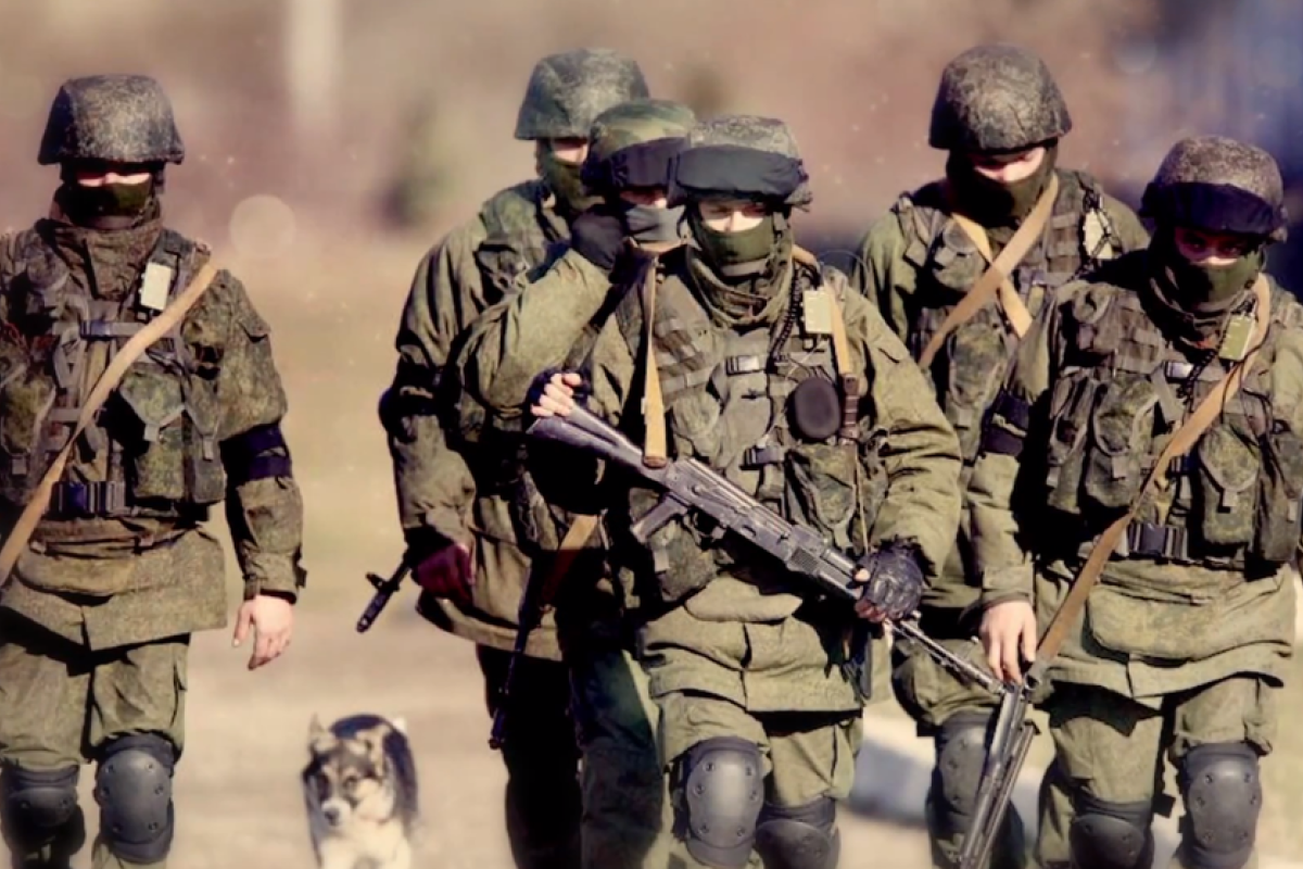 Политолог объяснил, зачем Россия раскидывает своих "зеленых человечков" по всему миру Политолог объяснил, зачем Россия раскидывает своих "зеленых человечков" по всему миру