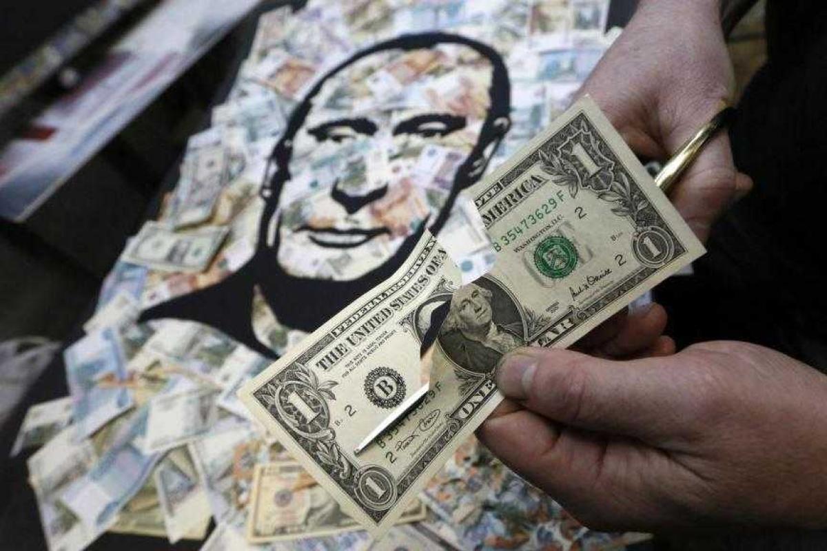 Планы Путина по отказу стран СНГ от доллара так и останутся красивыми заявлениями - Д.Боярчук Планы Путина по отказу стран СНГ от доллара так и останутся красивыми заявлениями - Д.Боярчук