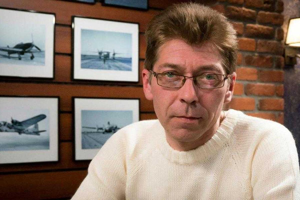 Сотник: 90% журналистов России вообще не имеют права работать в журналистике Сотник: 90% журналистов России вообще не имеют права работать в журналистике