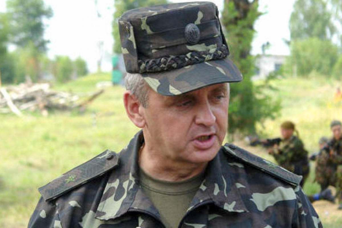 Муженко высказался категорически против сокращения украинской армии Муженко высказался категорически против сокращения украинской армии