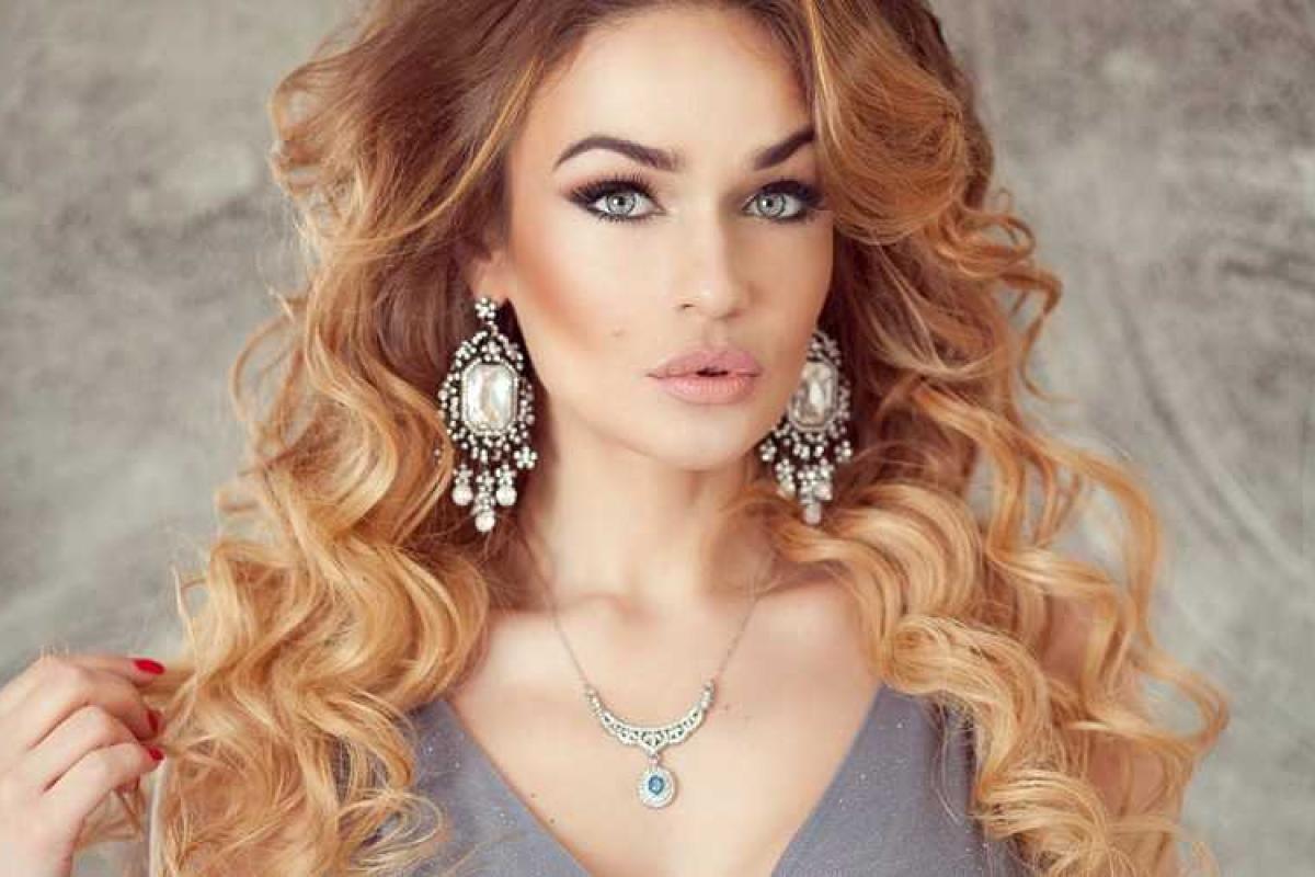 Телеведущая Алена Водонаева прекрасно выглядит и без макияжа