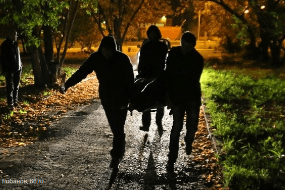 Шокирующий забег с покойниками по улицам Екатеринбурга