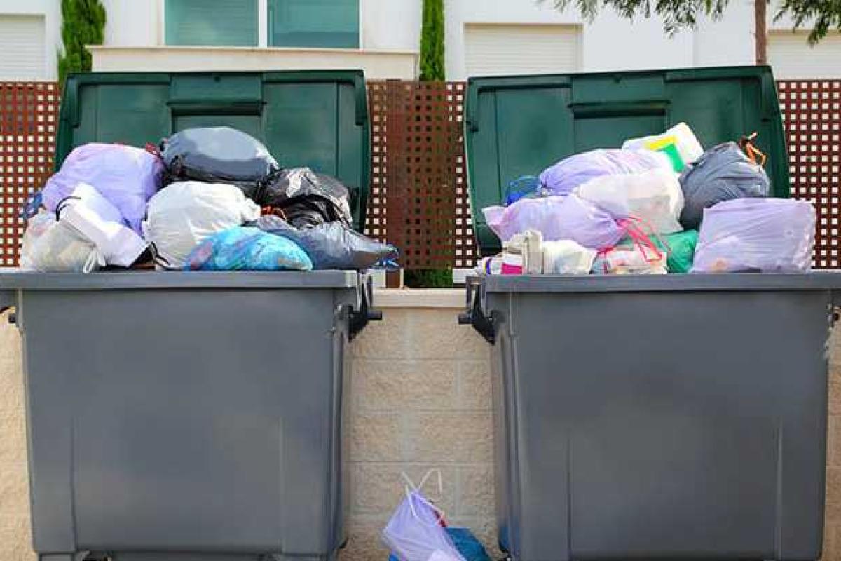 На юге Москвы в мусорном контейнере обнаружено тело новорожденного мальчика