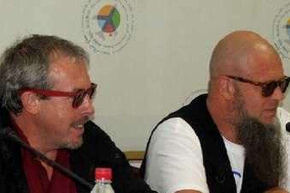 Российские рок-музыканты получили почетные знаки от Литвы Российские рок-музыканты получили почетные знаки от Литвы