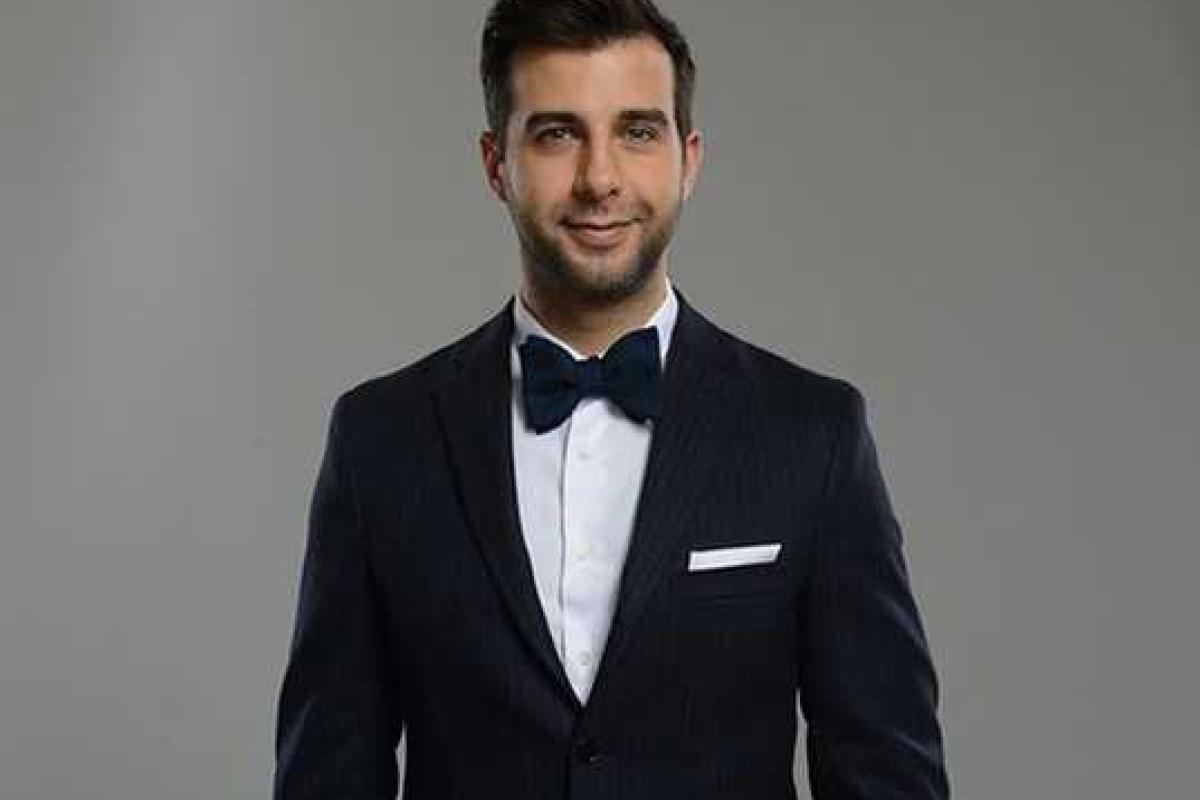 Шоумен Иван Ургант гордится Россией и своим президентом - "голубем мира"