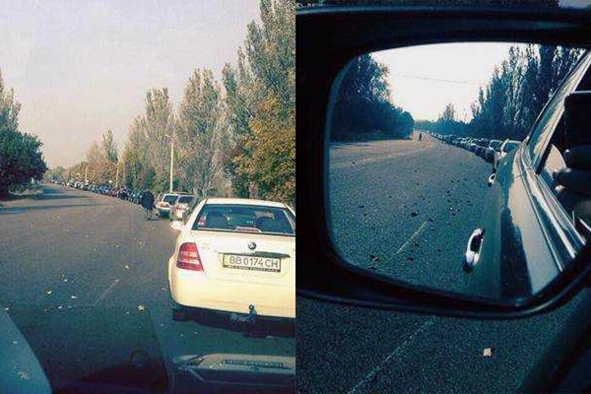 Боевики "ДНР" полностью перекрыли проезд в Артемовск, люди ночуют в поле - очевидцы Боевики "ДНР" полностью перекрыли проезд в Артемовск, люди ночуют в поле - очевидцы