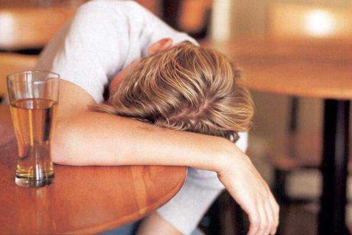 Власти Москвы предлагают сделать пятницу "выходным" для алкоголиков