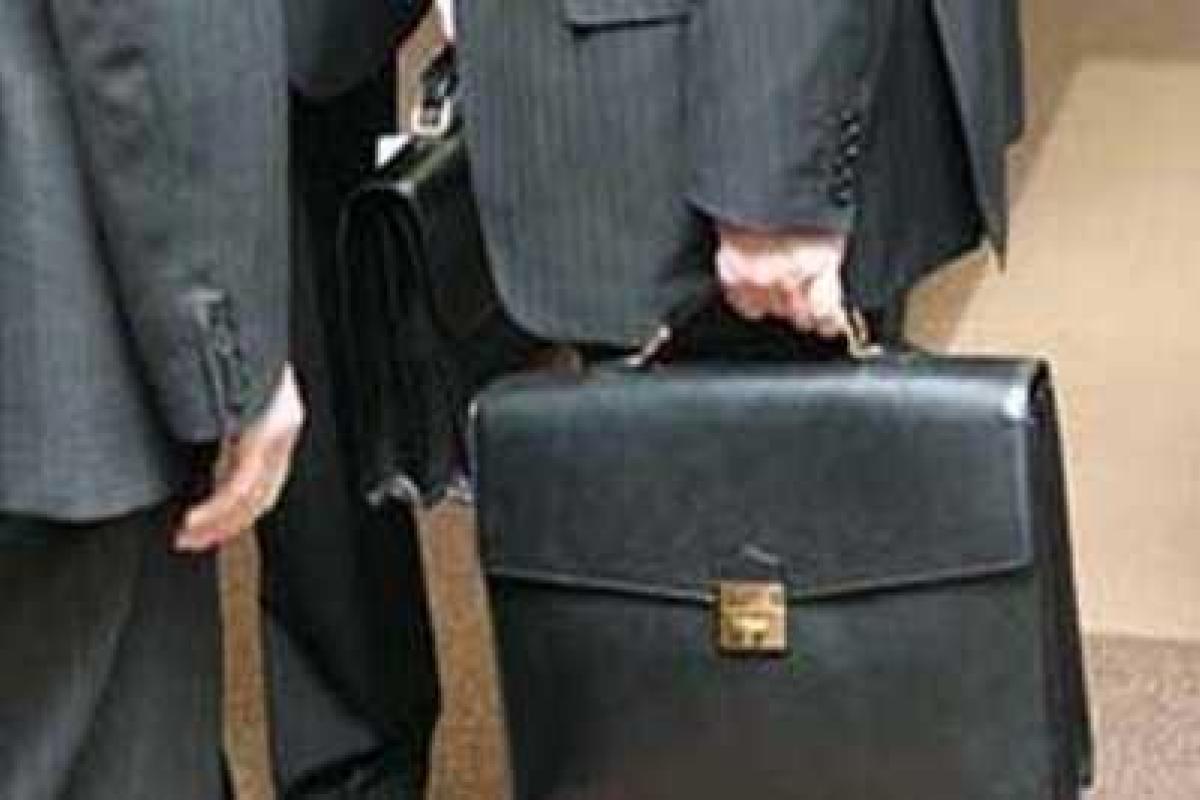 В России увеличивают пенсионный возраст чиновникам В России увеличивают пенсионный возраст чиновникам