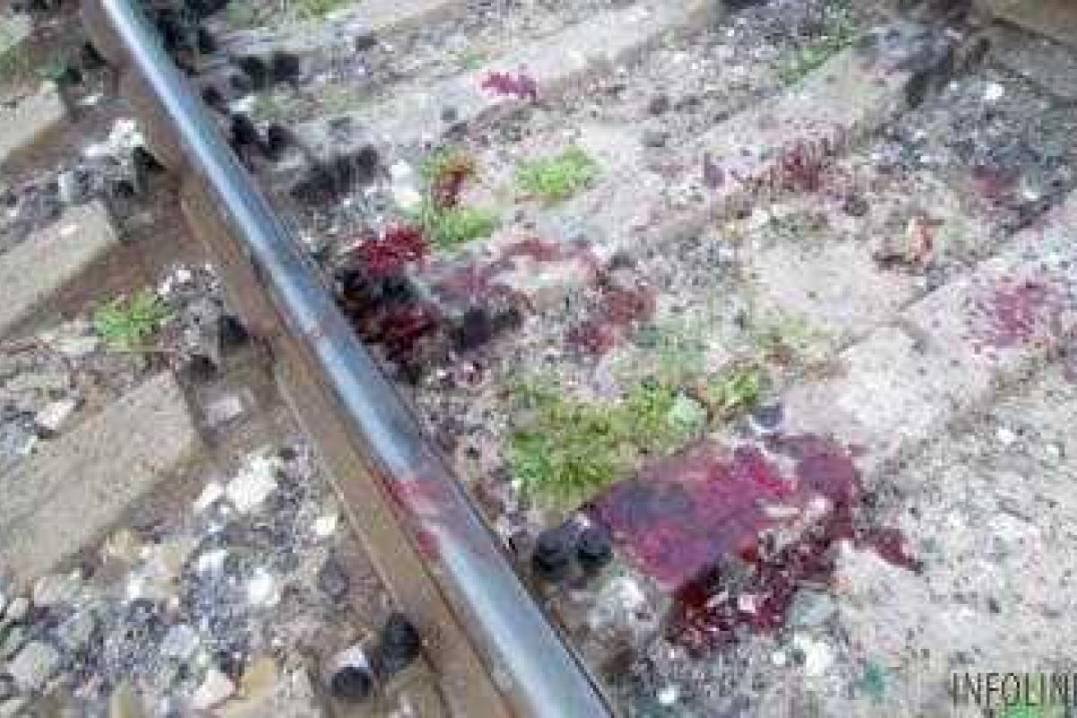 В Мариуполе нетрезвая женщина оказалась под колесами поезда