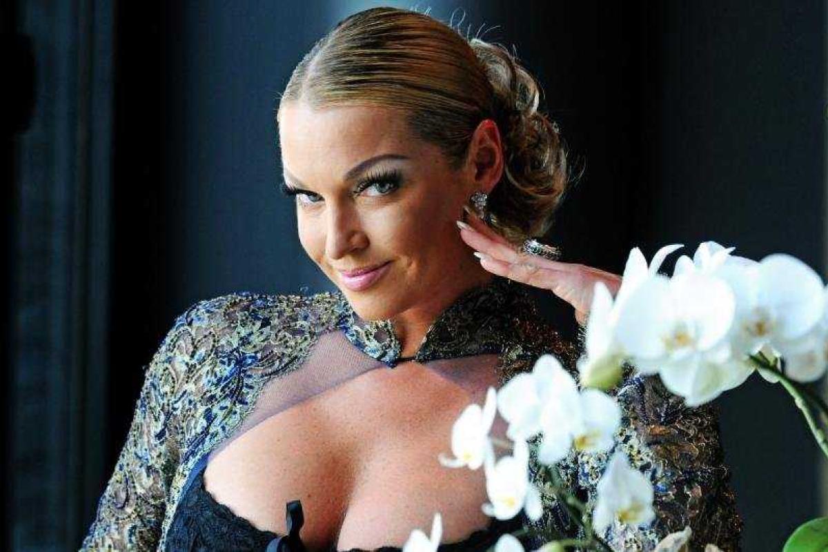 Анастасия Волочкова поведала, как оказалась в постели женатого бизнесмена