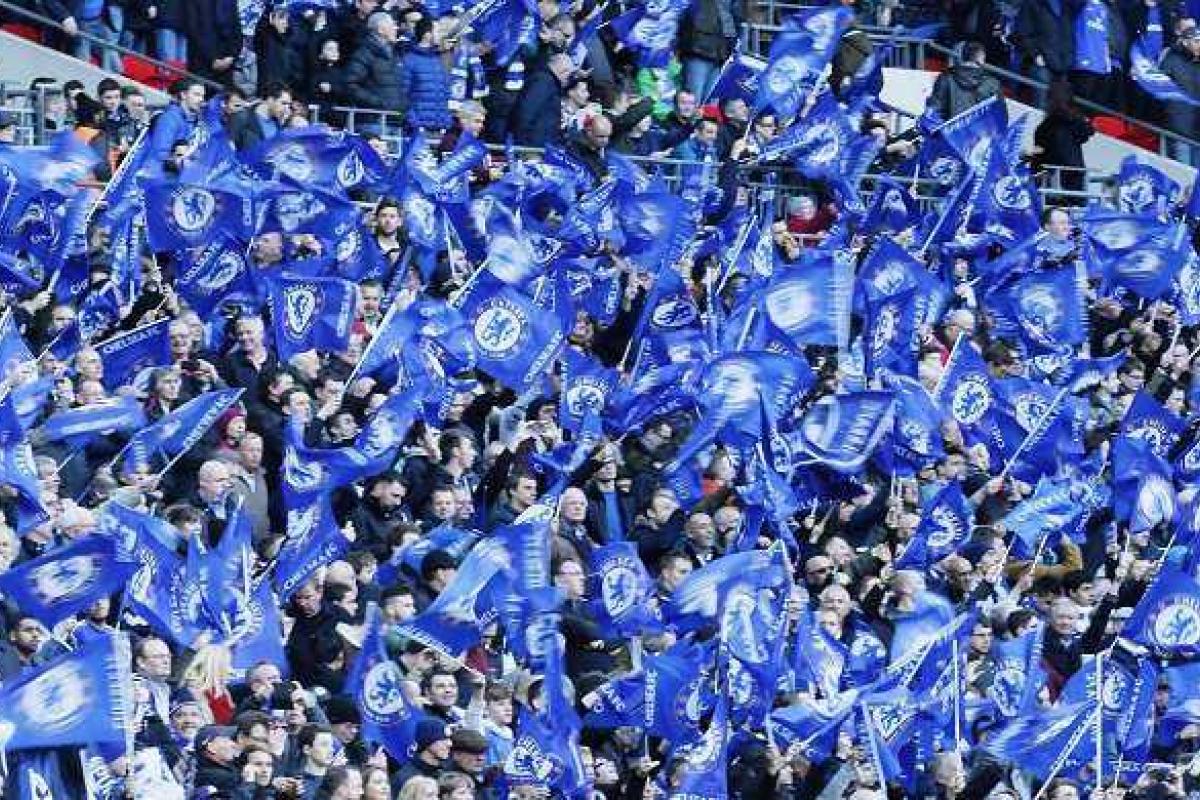 В Киев едут российские фанаты "Челси": Госпогранслужба обещает особый осмотр гостям из России