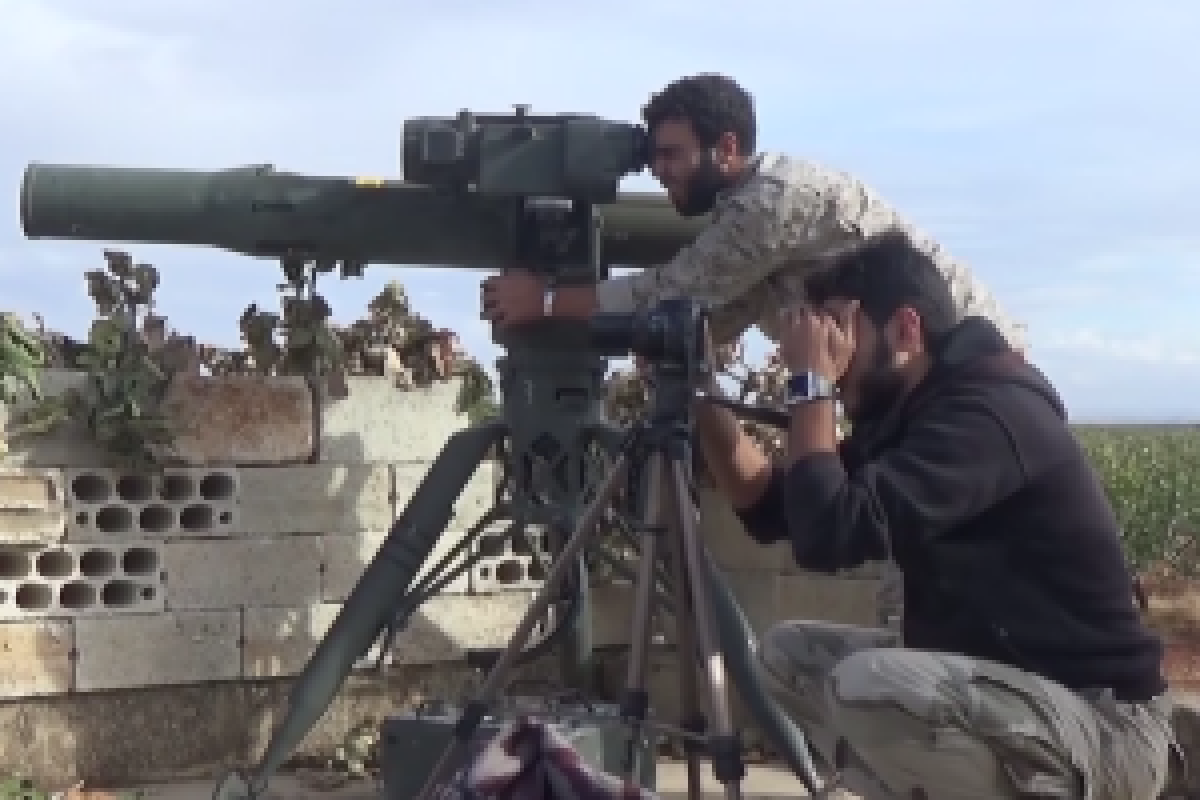 В Сирии повстанцы продолжают крушить бронетехнику Асада. Видео