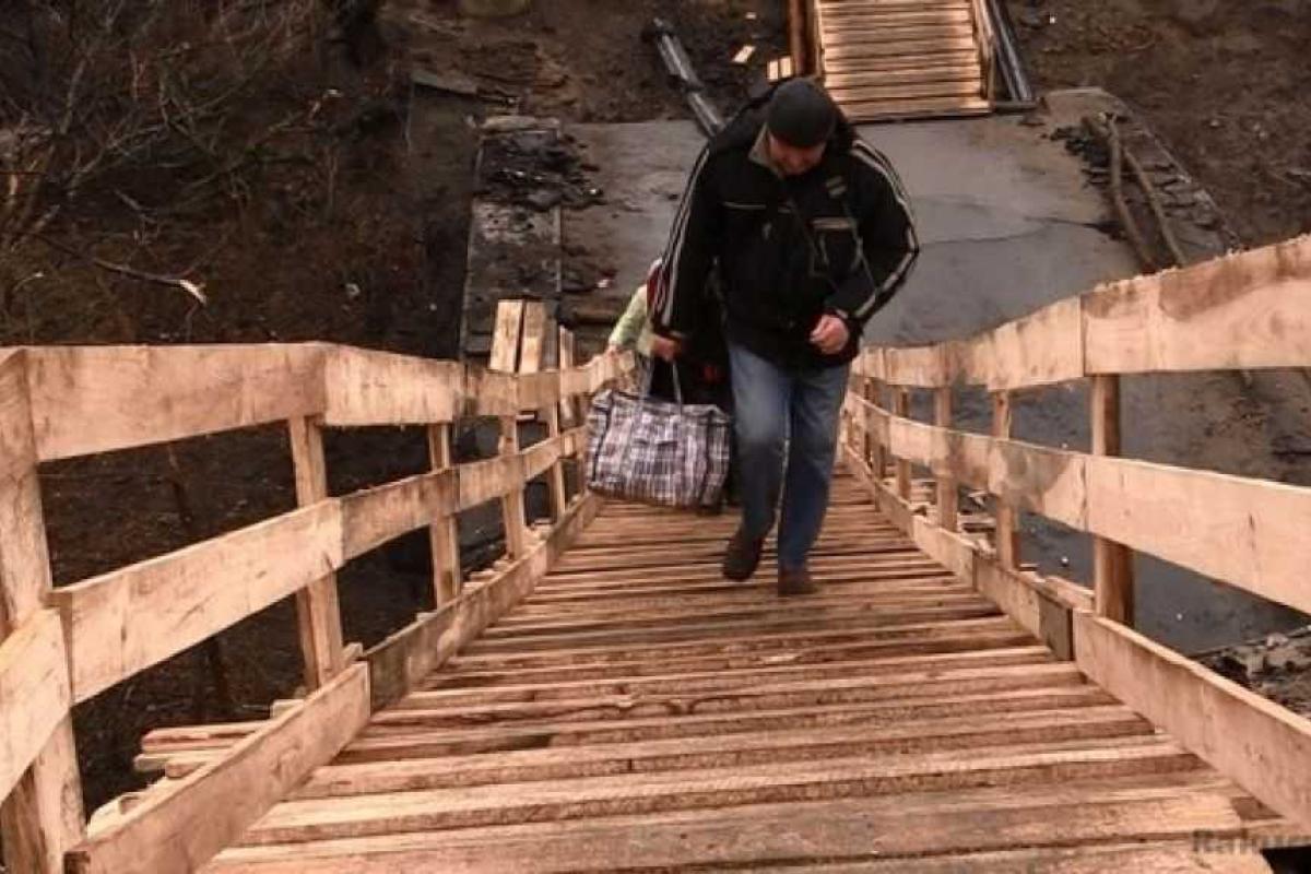 На Луганщине отложили открытие пункта пропуска в Станице Луганской из-за возможных провокаций