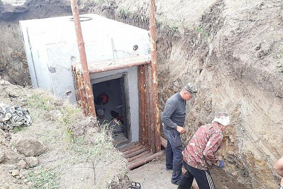 Россия заканчивает строительство оборонительных сооружений на границе с Луганщиной - очевидцы Россия заканчивает строительство оборонительных сооружений на границе с Луганщиной - очевидцы