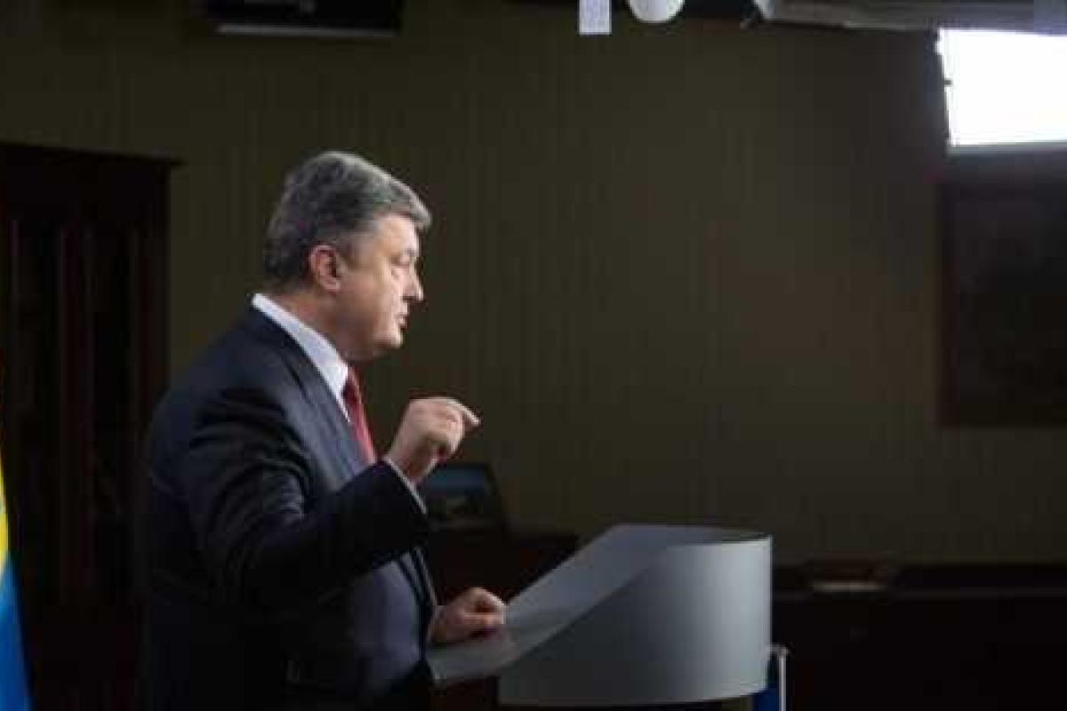 Порошенко: Вопрос с вводом миротворцев на Донбасс еще не закрыт Порошенко: Вопрос с вводом миротворцев на Донбасс еще не закрыт