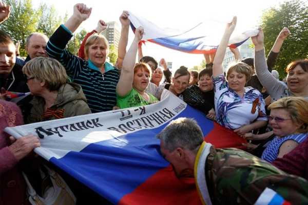 Из "ЛНР" в авральном режиме вывозятся в Россию зерновые культуры: а как же запасы на зиму? Из "ЛНР" в авральном режиме вывозятся в Россию зерновые культуры: а как же запасы на зиму?