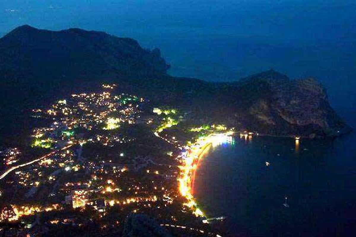 В Крыму начались веерные отключения электричества В Крыму начались веерные отключения электричества