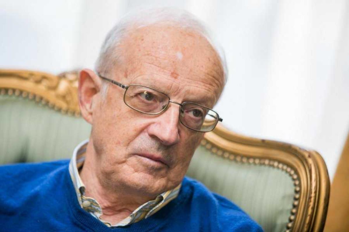 Пионтковский: Амбиции Путина становятся все скромнее и скромнее Пионтковский: Амбиции Путина становятся все скромнее и скромнее