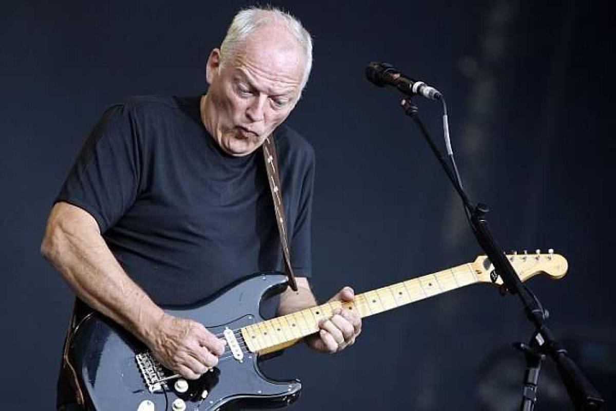 Лидер легендарной группы Pink Floyd в Лондоне исполнит песню, посвященную Небесной сотне