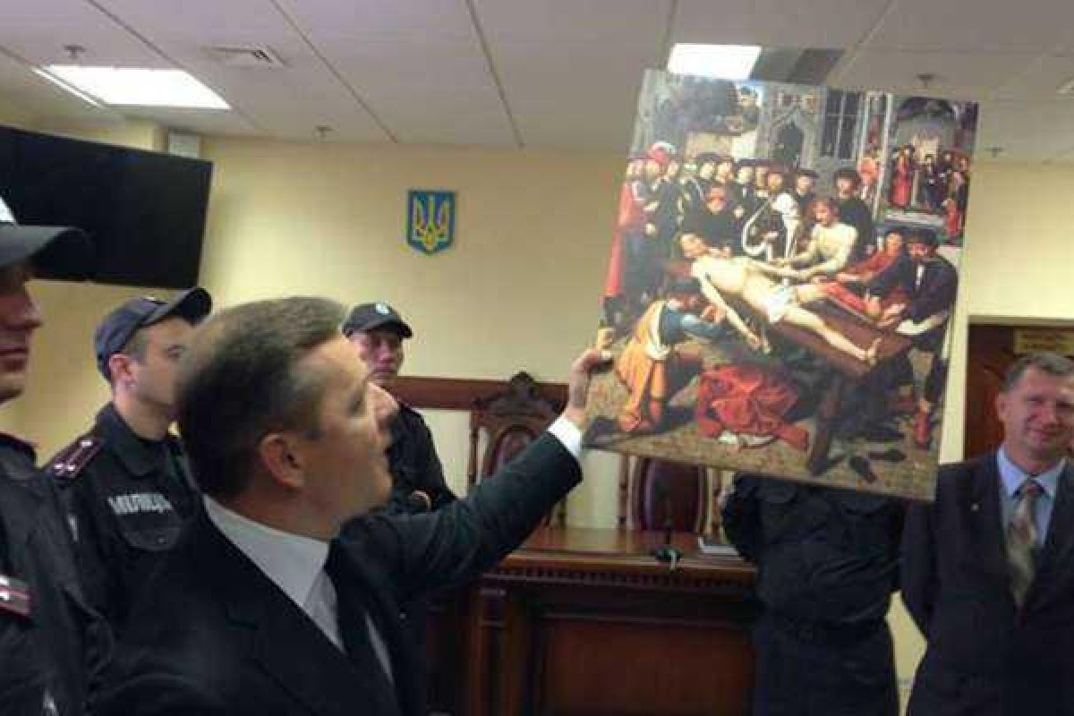 Радикалы сорвали заседание суда по делу Мосийчука, "напугав" судей "страшной" репродукцией картины
