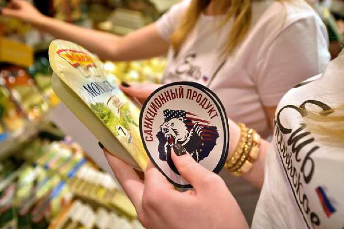 В России придумали, как можно полакомиться запрещенными сыром и колбаской В России придумали, как можно полакомиться запрещенными сыром и колбаской