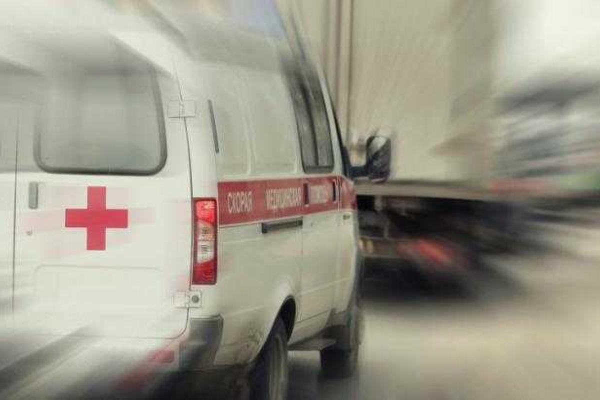 Фатальное ДТП: в России грузовой автомобиль совершил лобовую "атаку" скорой помощи Фатальное ДТП: в России грузовой автомобиль совершил лобовую "атаку" скорой помощи