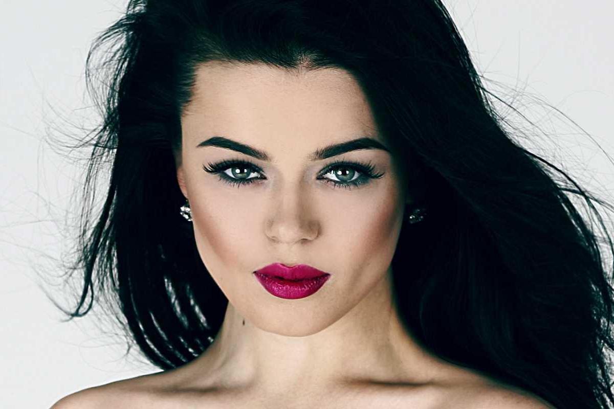 Алина Гросу заявила об угрозах в адрес ее семьи из-за выступлений в России