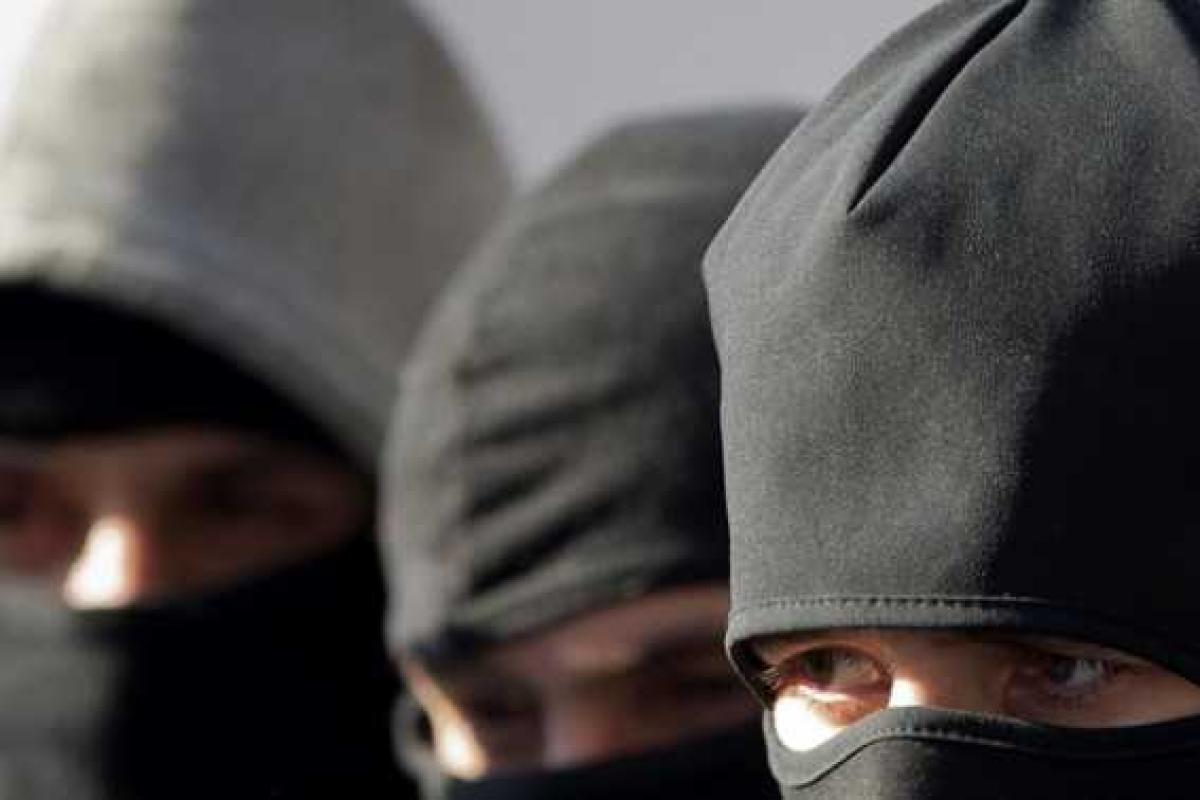 При ограблении жителей "ЛНР" злоумышленники отбирают даже продукты