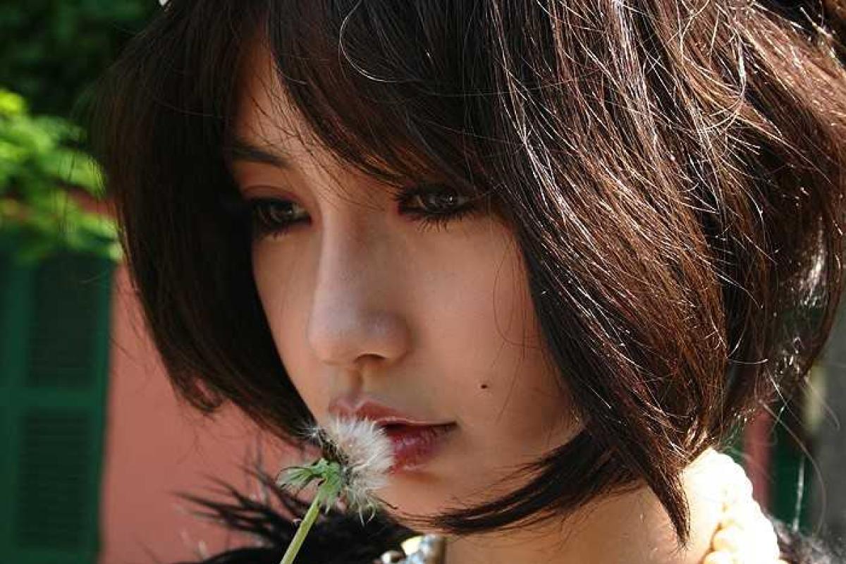 Китайская актриса судится с пластическими хирургами, доказывая естественную красоту своего лица