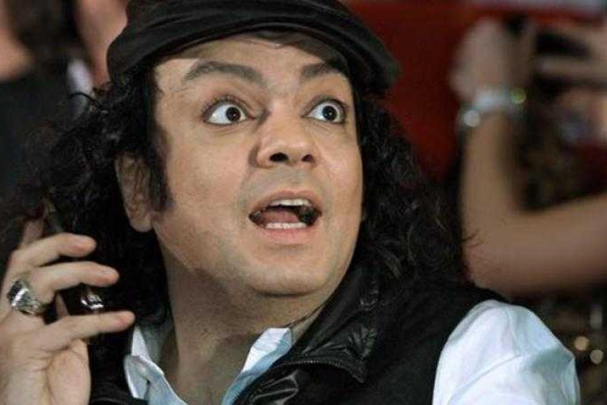 Возле Филиппа Киркорова вновь крутится его фанатка-"жена"