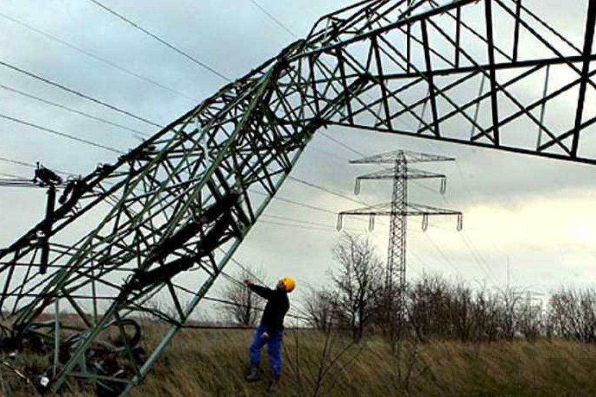 Ремонтникам не удалось провести работы на линии электропередач "Мелитополь-Джанкой"