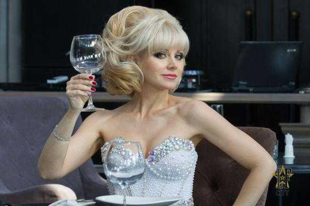 Ко дню рождения Путина певица Натали выпустила новый клип "Володя" 