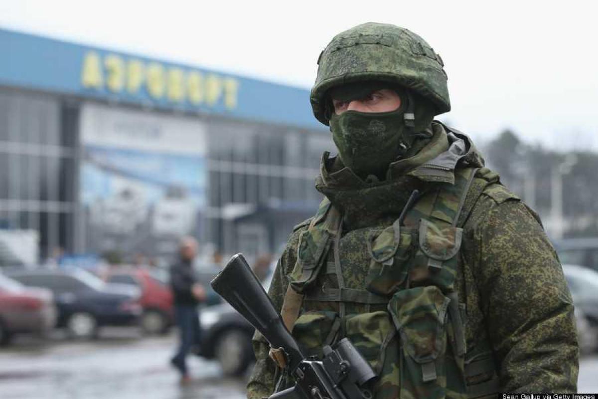 Снегирев: на Луганщине местных ополченцев на передовой заменяют на российских военных