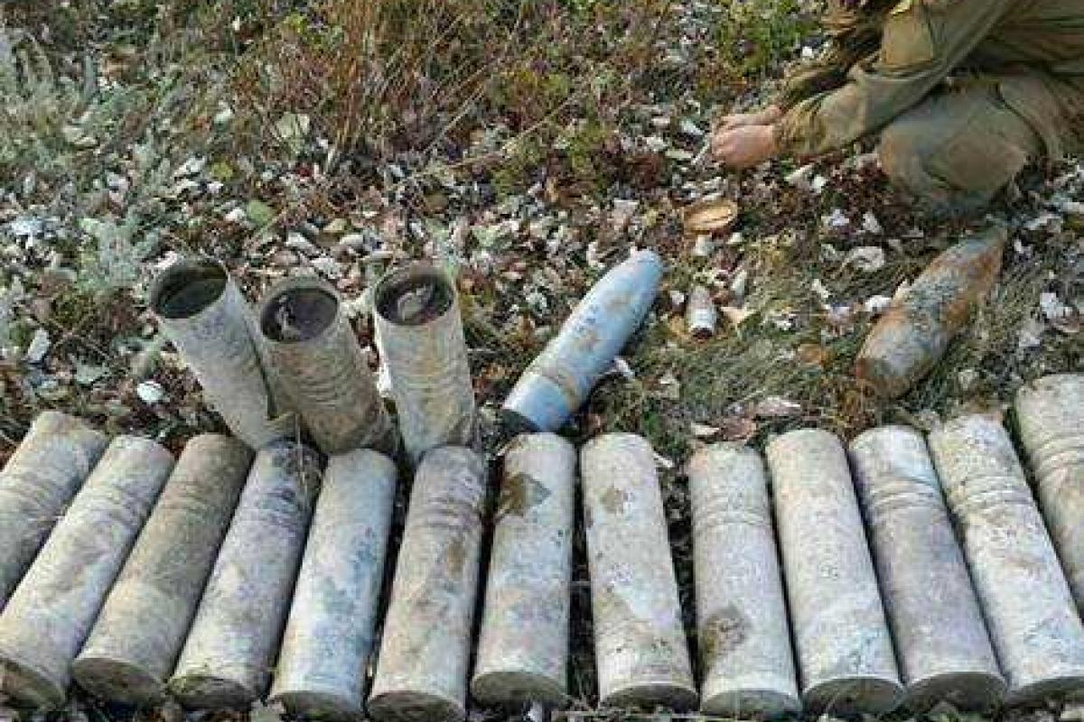 Сотрудники СБУ на Луганщине обнаружили крупный схрон боеприпасов Сотрудники СБУ на Луганщине обнаружили крупный схрон боеприпасов