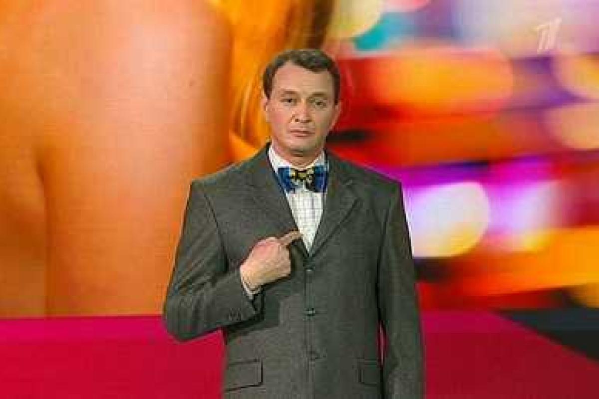 Марат Башаров в шоке от "своих" нежных слов в адрес экс-жены и утверждает, что он не писал этого признания