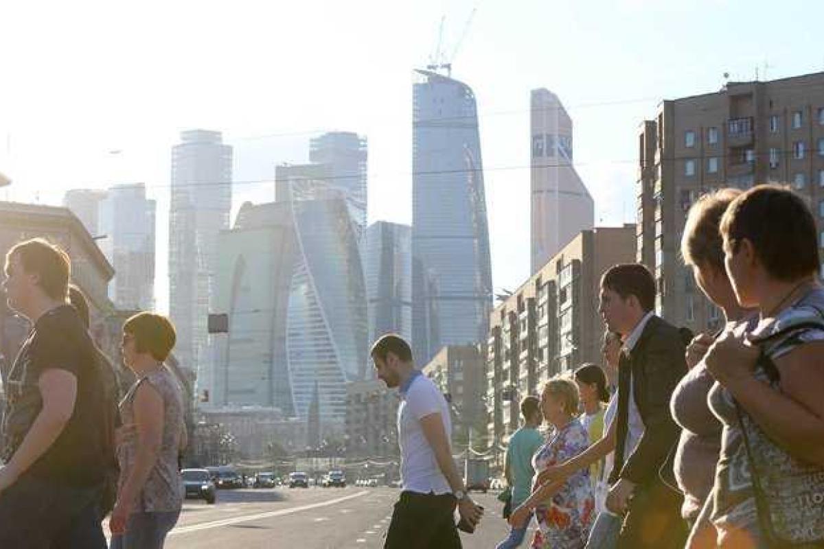 Россияне массово мечтают поменять родную "ласковую" страну на "загнивающий" Запад