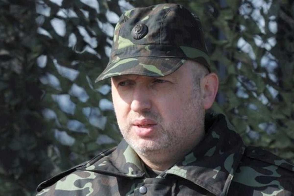 Мы готовы в любую минуту восстановить свои боевые порядки и нанести контрудар по позициям боевиков - Турчинов Мы готовы в любую минуту восстановить свои боевые порядки и нанести контрудар по позициям боевиков - Турчинов