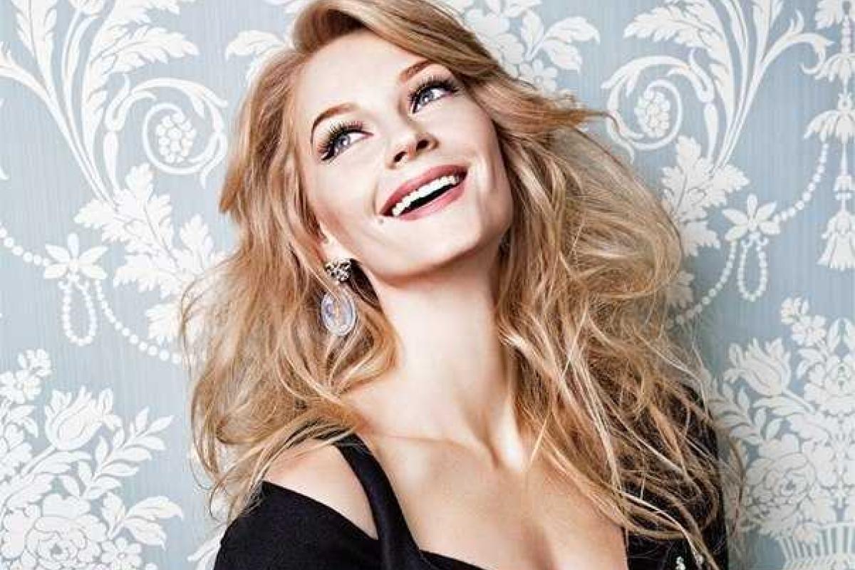 Яркая красотка Светлана Ходченкова сменила масть и стала шатенкой