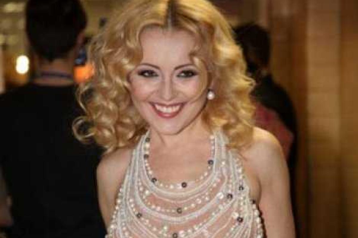 Анжелика Варум не перестает восхищать публику сценическими образами