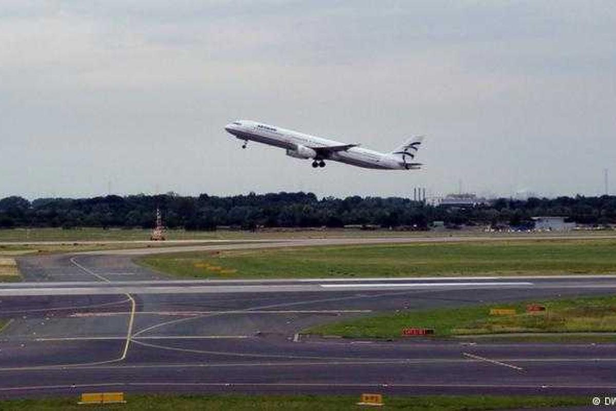 ЧП в немецком аэропорту: в бывшем бомбоубежище обнаружили бомбу времен ВОВ