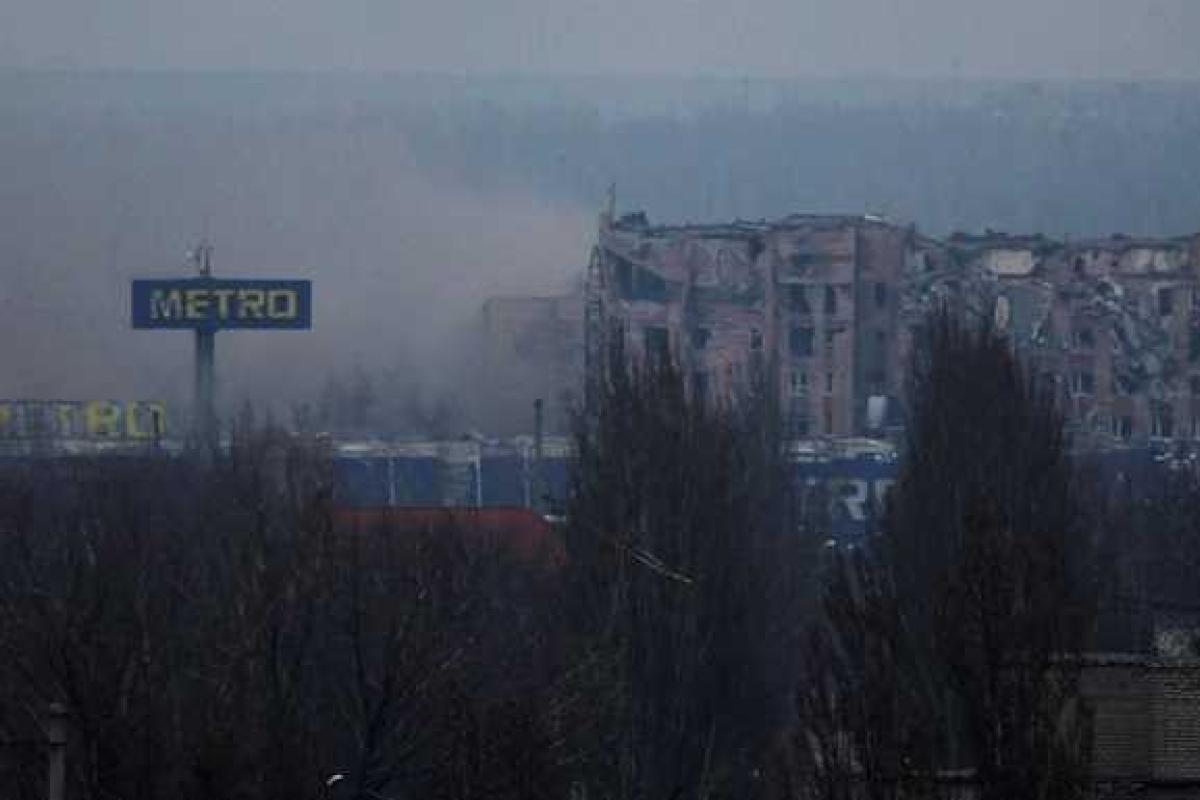 В Донецк вернулась война: город содрогается от взрывов, залпов и стрельбы В Донецк вернулась война: город содрогается от взрывов, залпов и стрельбы