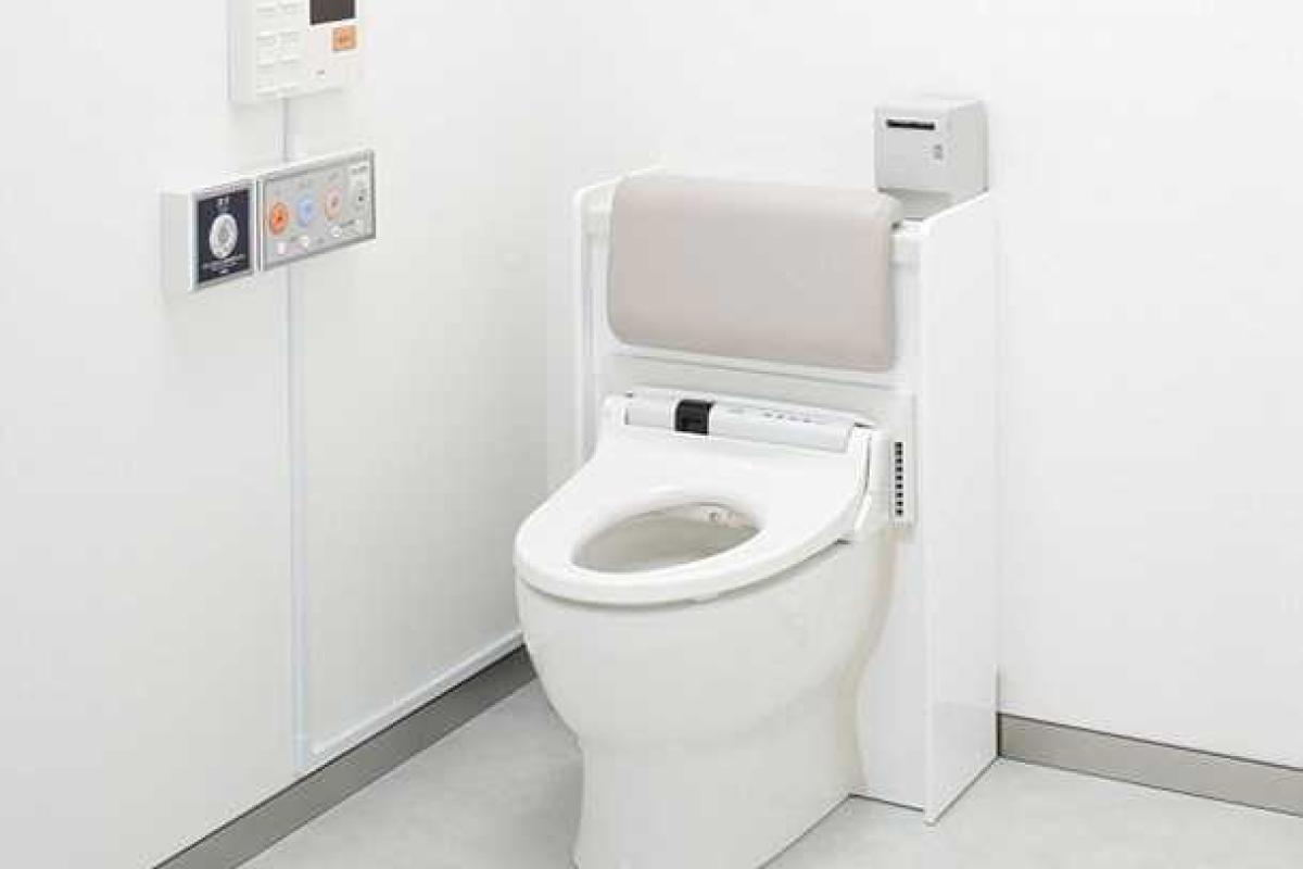 Смышленые японцы разработали "умный" унитаз 