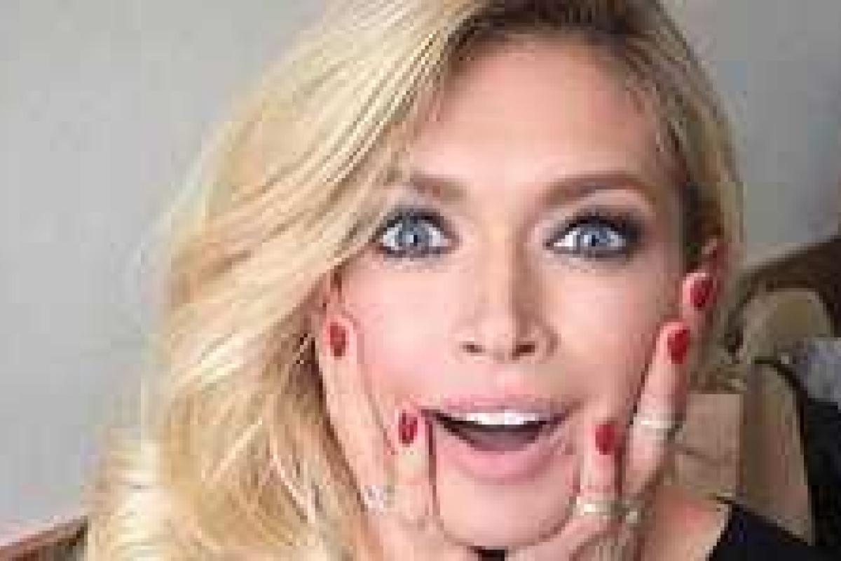 Обворожительная дочь Веры Брежневой снялась в новой фотосессии