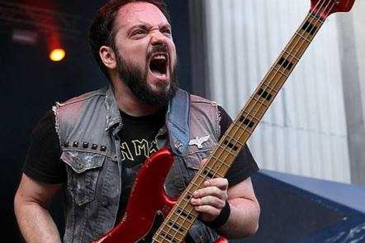 Ушел из жизни гитарист рок-группы Goodbye to Gravity, пострадавший при пожаре в в ночном клубе Бухареста