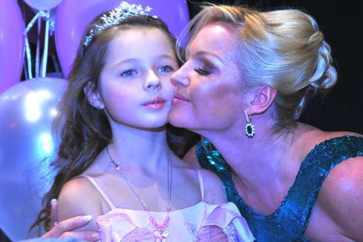 Дочь Волочковой уже зарабатывает первые деньги