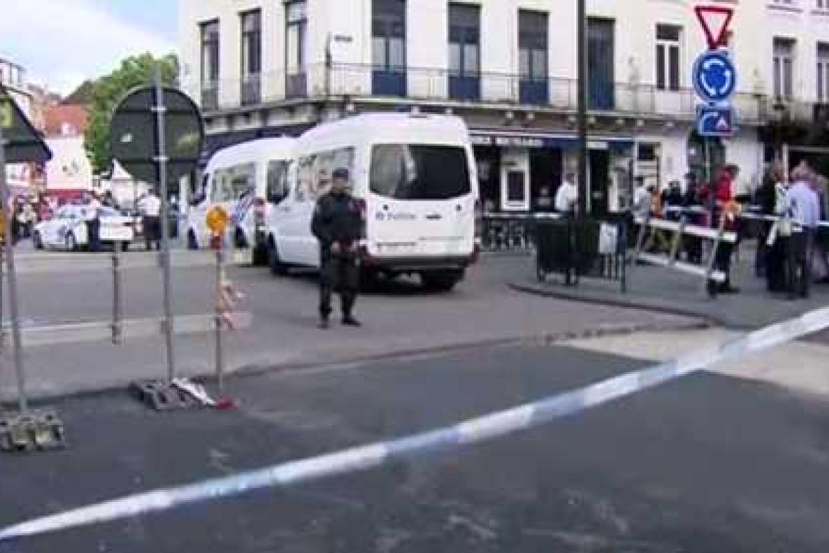 Спецоперация в Брюсселе: раздался мощный взрыв, полицейские в полной боевой готовности