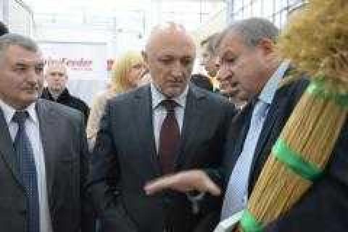 На Полтавщине проходит межрегиональная выставка-презентация "АгроПром-Полтава" На Полтавщине проходит межрегиональная выставка-презентация "АгроПром-Полтава"